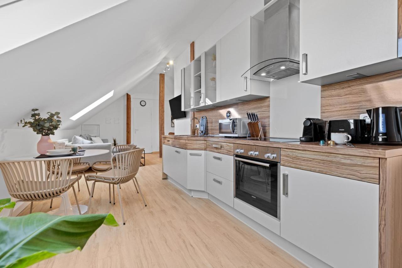 Stilvolle Wohnung: Private Dachterrasse - Zentral اوغسبورغ المظهر الخارجي الصورة